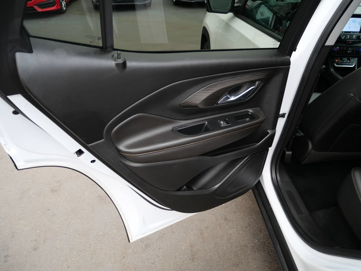 Used 2020 GMC Terrain SLT w/ Preferred Package FWD image 19