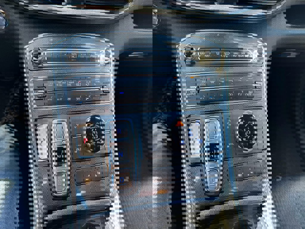 Used 2023 Hyundai Santa Fe SEL image 11