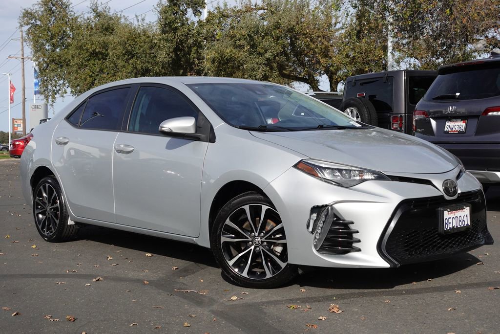 Used 2018 Toyota Corolla L image 2