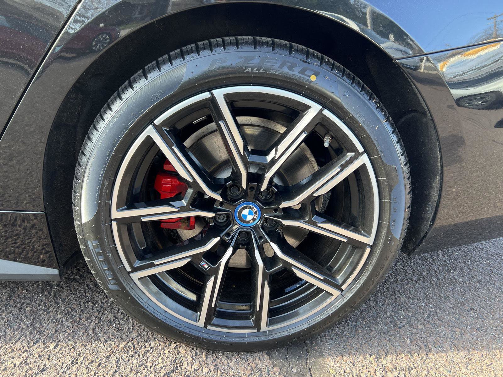 Used 2024 BMW i4 M50 w/ Premium Package image 9