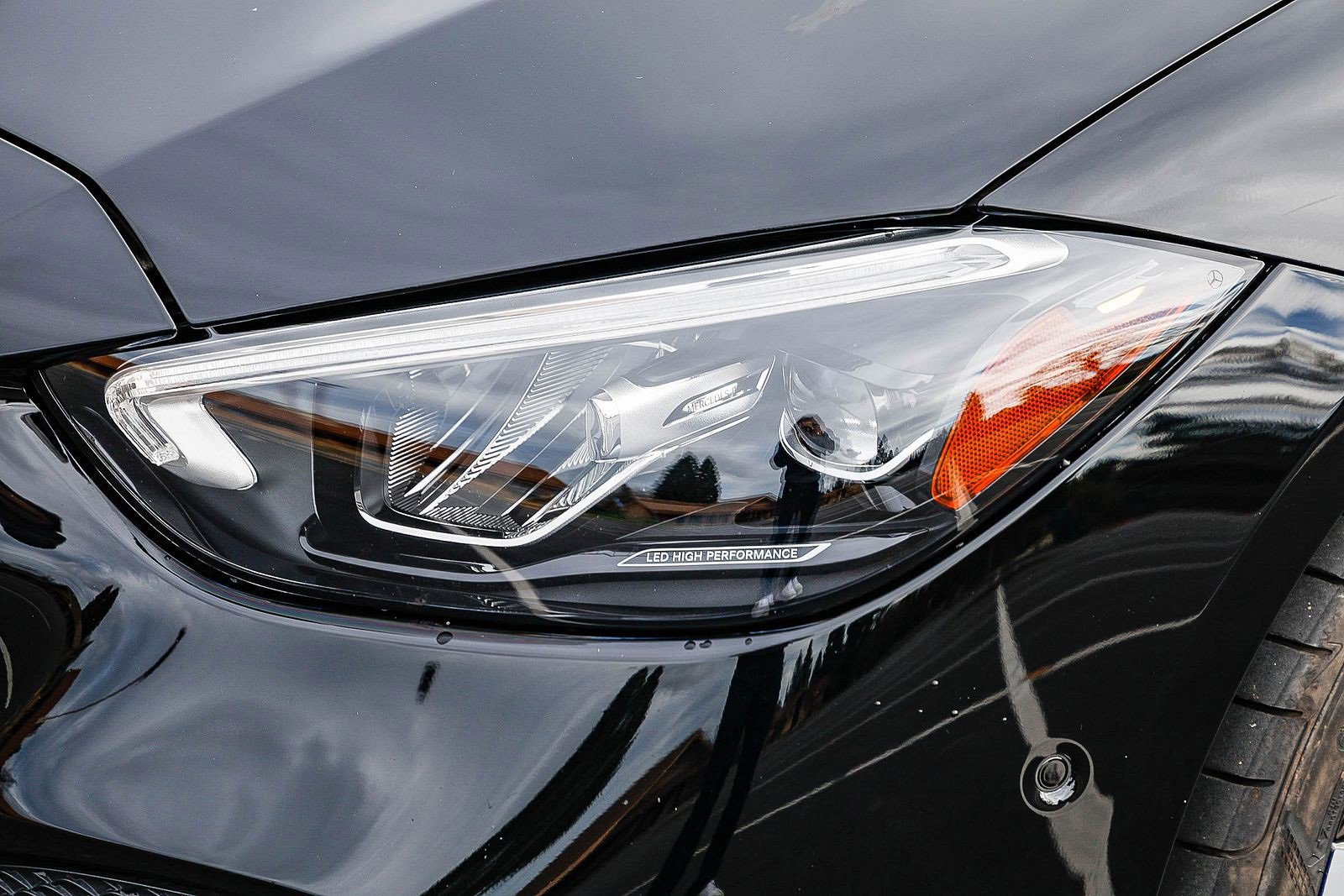 Certified 2025 Mercedes-Benz C 300 Sedan image 7