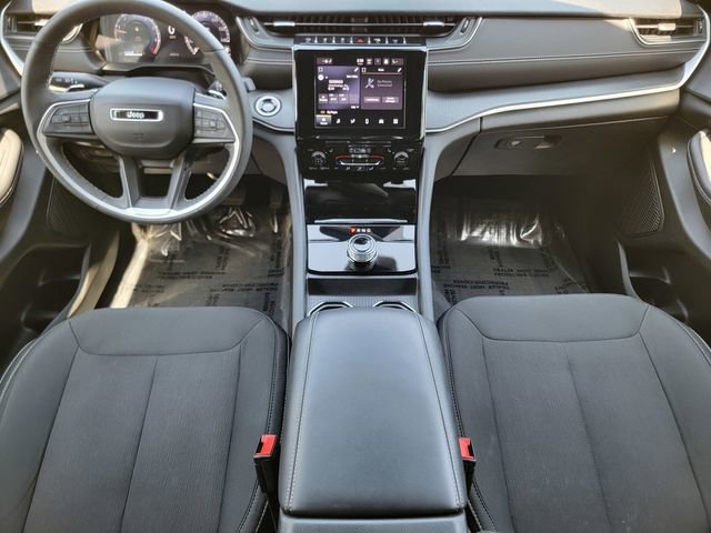 Certified 2024 Jeep Grand Cherokee Laredo X w/ Luxury Tech Group I AWD/4WD image 26