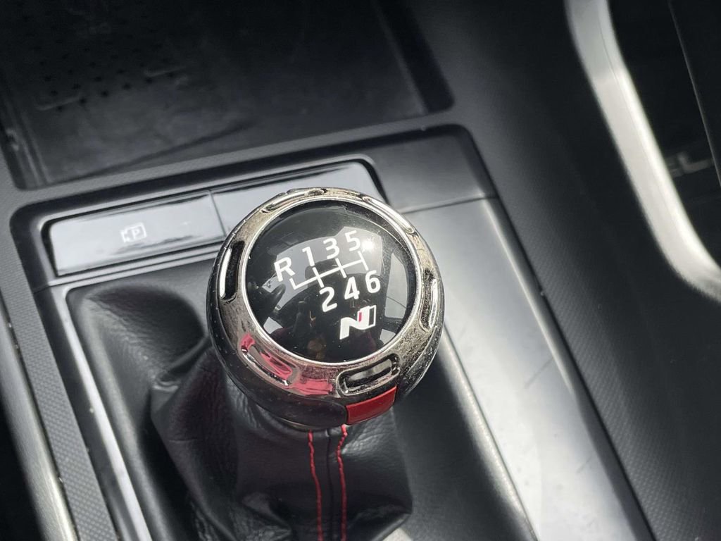 Certified 2022 Hyundai Elantra N Line image 27