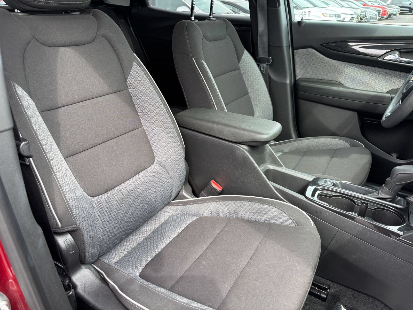 Used 2025 Chevrolet TrailBlazer LT FWD image 34
