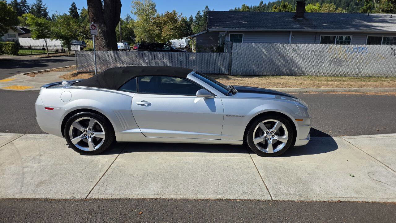 Used 2011 Chevrolet Camaro SS w/ RS Package image 4