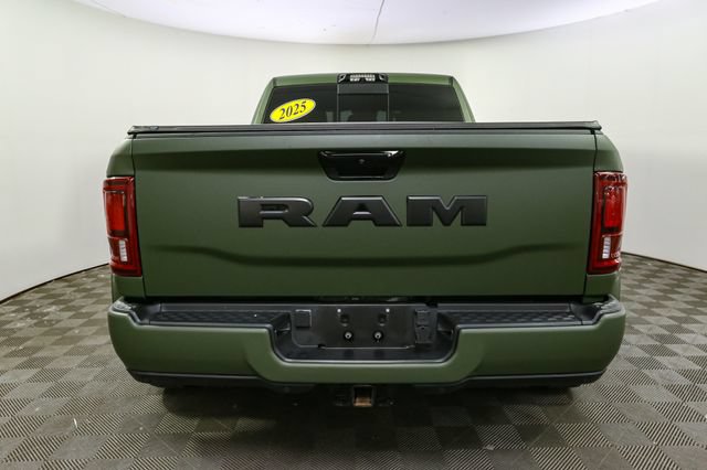Used 2025 RAM 3500 Limited AWD/4WD image 10