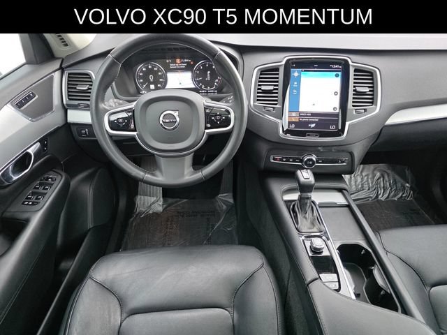 Used 2022 Volvo XC90 T5 Momentum w/ Protection Package Premier FWD image 23