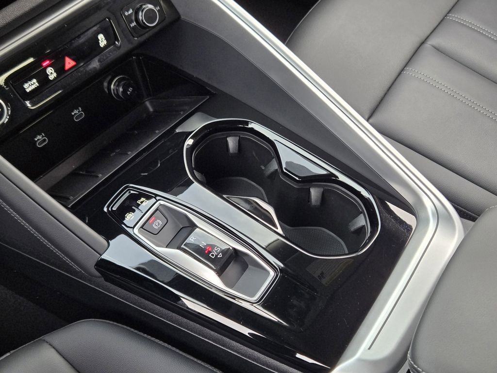 Certified 2025 Audi Q5 Premium Plus w/ Premium Plus image 23