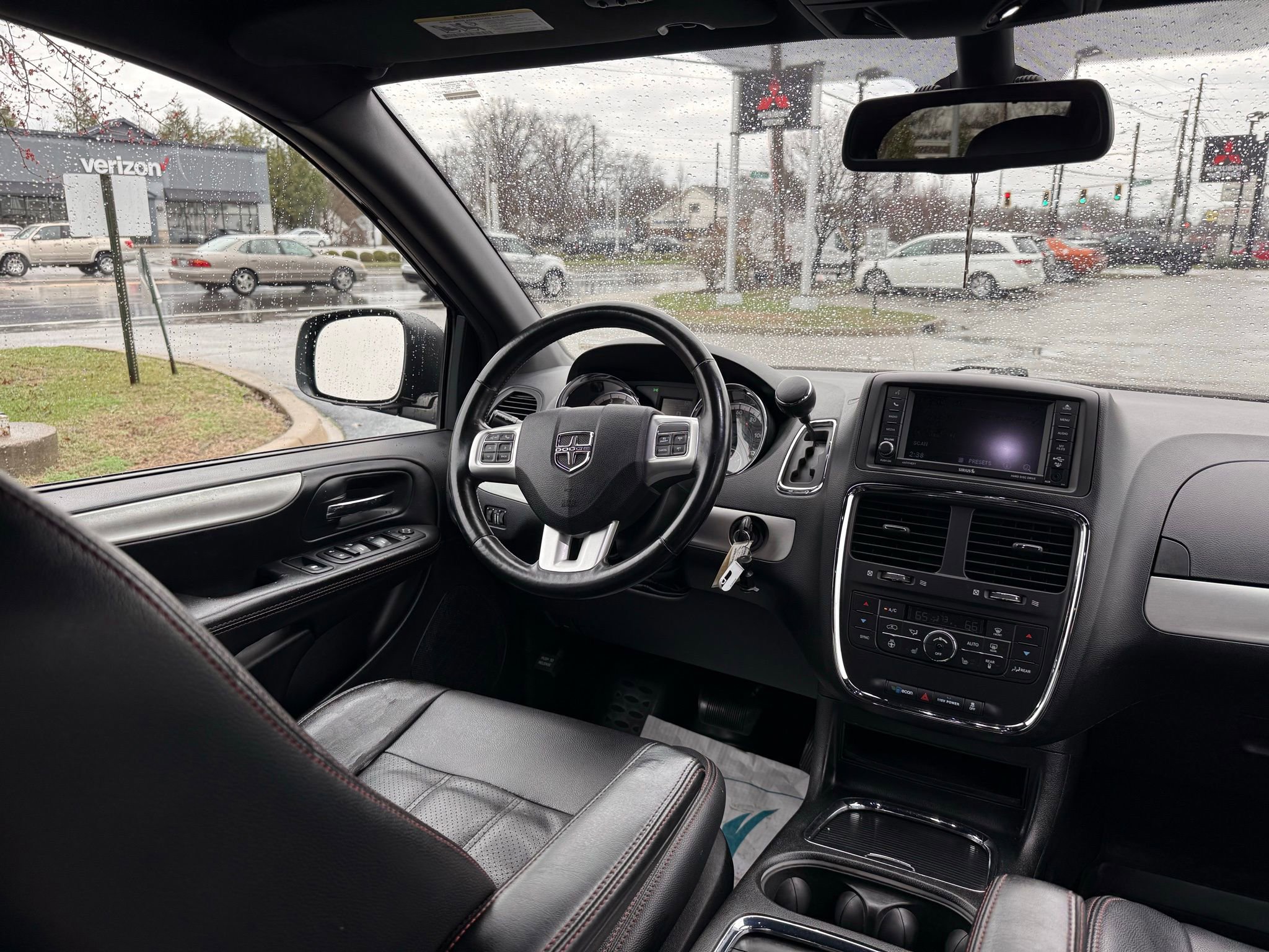 Used 2018 Dodge Grand Caravan GT image 24