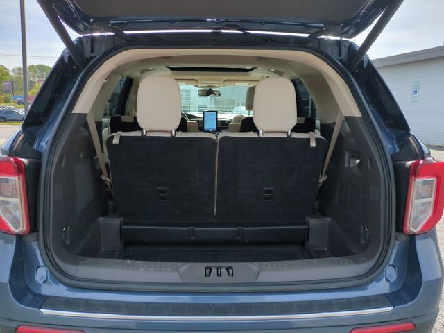 Used 2021 Ford Explorer Platinum w/ Equipment Group 601A image 35