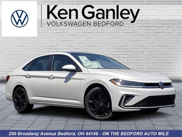 New 2025 Volkswagen Jetta SE