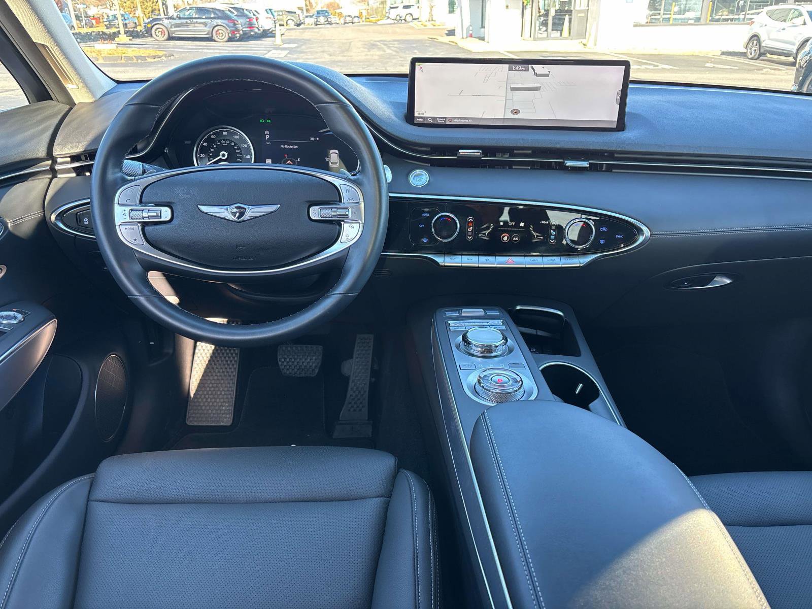 Used 2023 Genesis GV70 2.5T w/ Select Package image 10