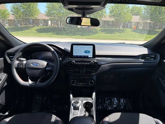 Certified 2025 Ford Escape ST-Line AWD/4WD image 22