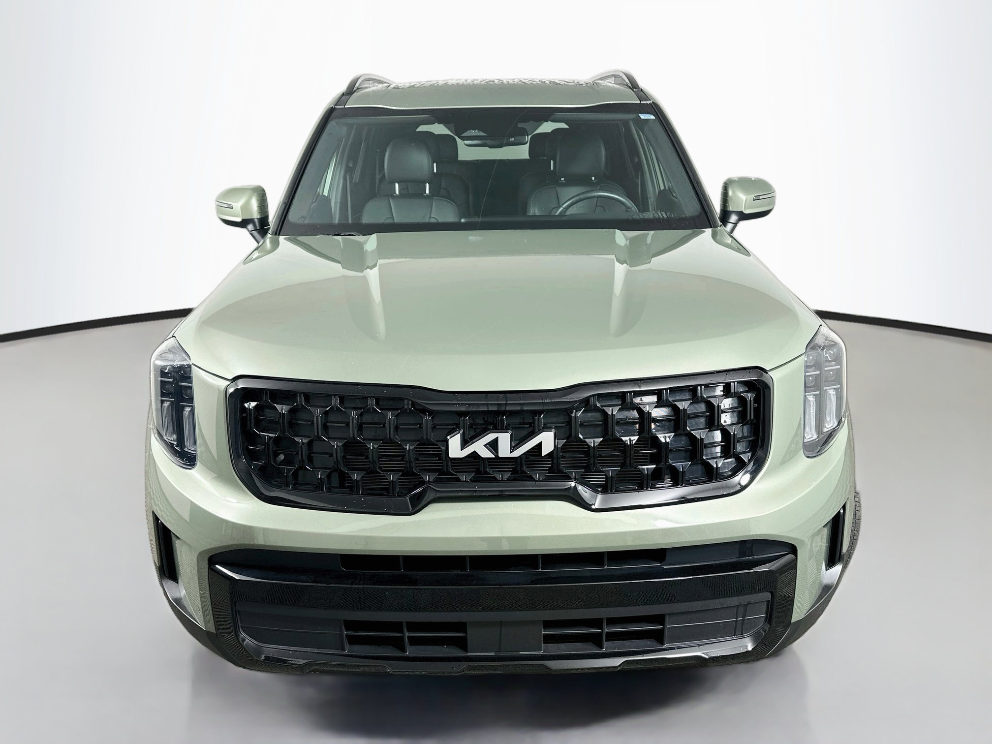 Used 2024 Kia Telluride EX X-Line AWD/4WD image 2