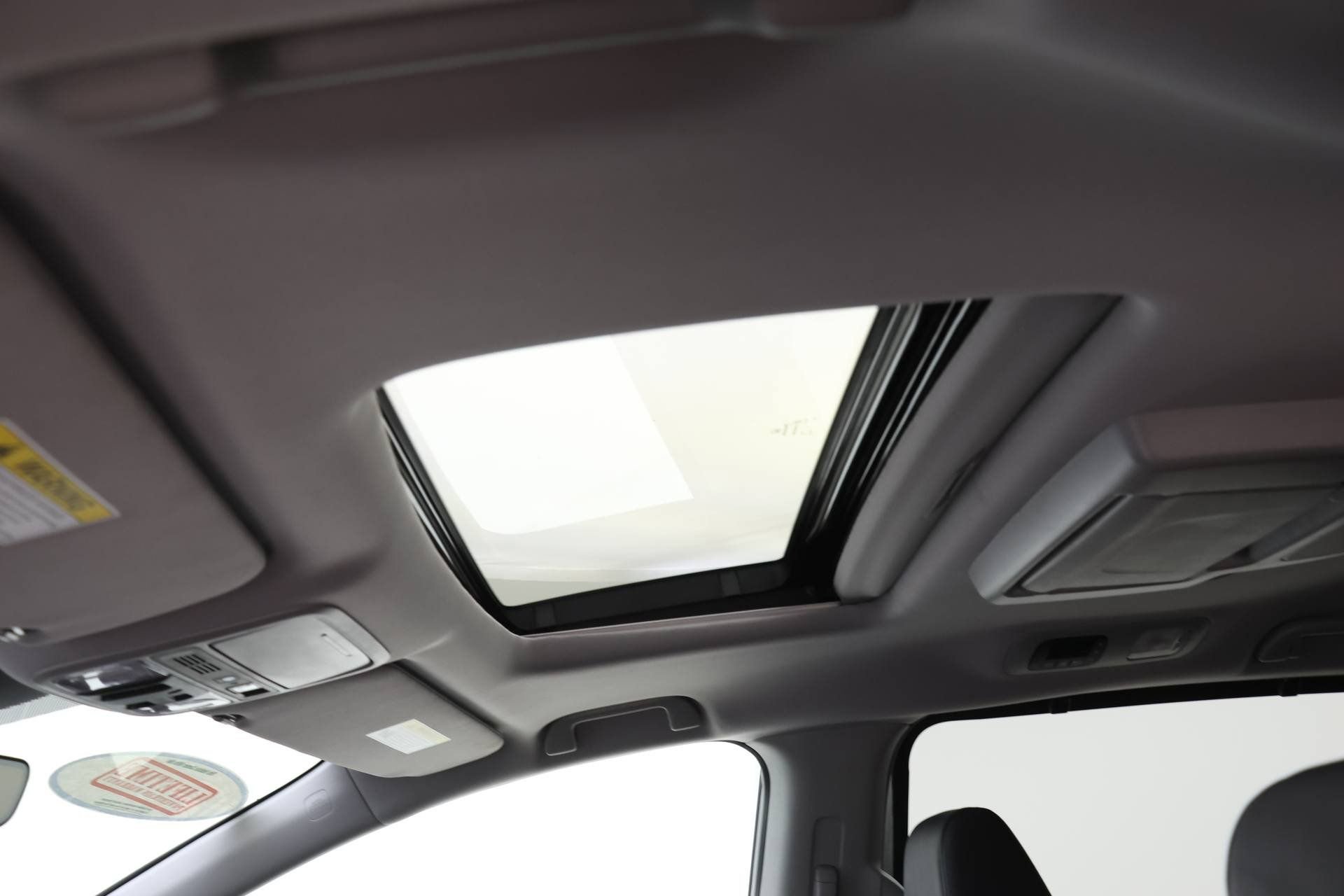 Used 2023 Honda Odyssey Touring image 9