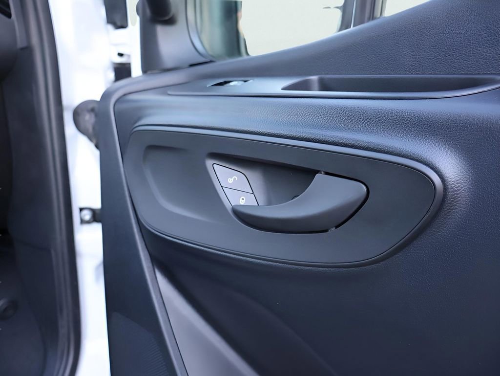 Used 2024 Mercedes-Benz Sprinter 3500 image 10