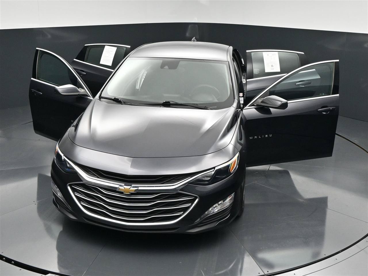 Used 2023 Chevrolet Malibu LT FWD image 37