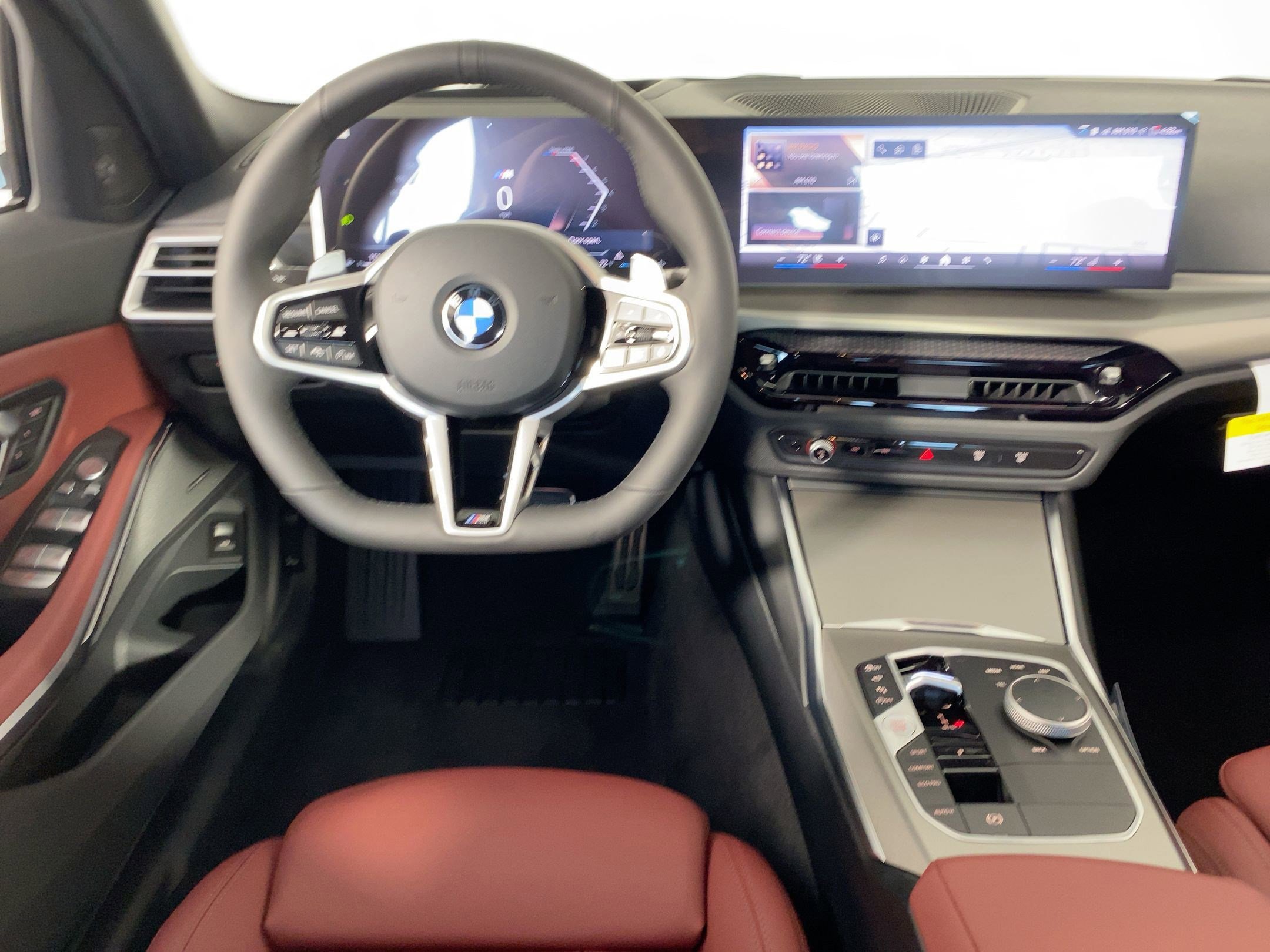 Used 2026 BMW 330i Sedan w/ M Sport Package RWD image 4