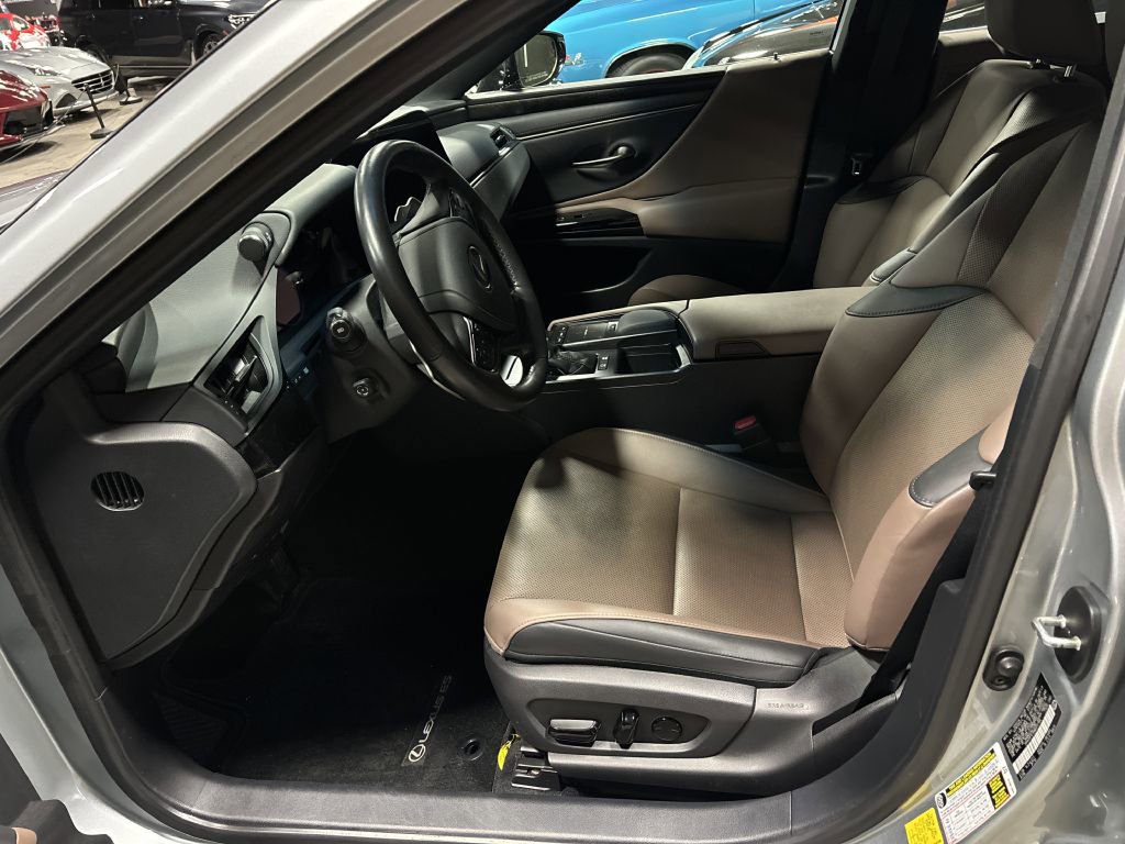 Used 2022 Lexus ES 300h w/ Premium Package FWD image 43