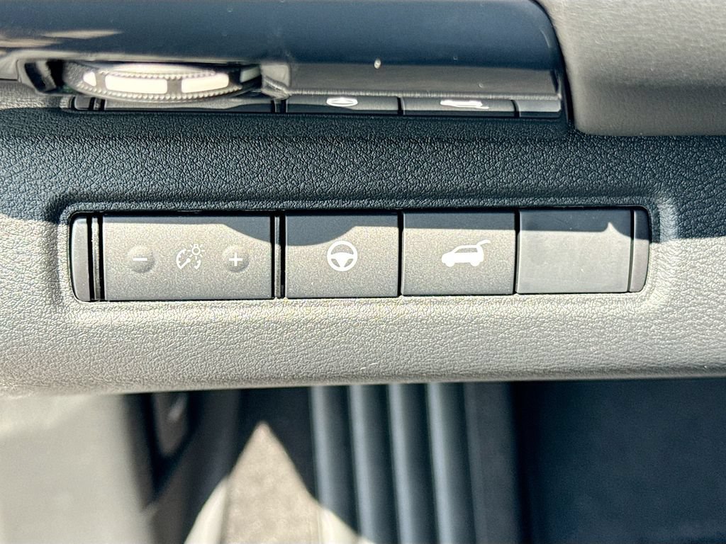 New 2026 Nissan Pathfinder SV FWD image 18