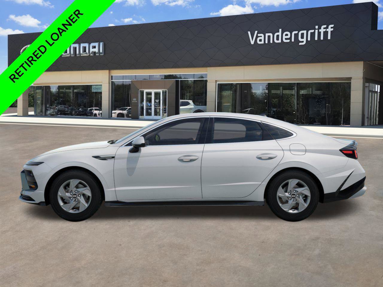 New 2025 Hyundai Sonata SE FWD image 3