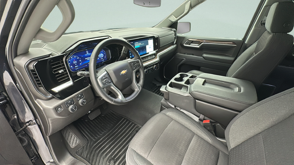 Used 2024 Chevrolet Silverado 1500 LT AWD/4WD image 13
