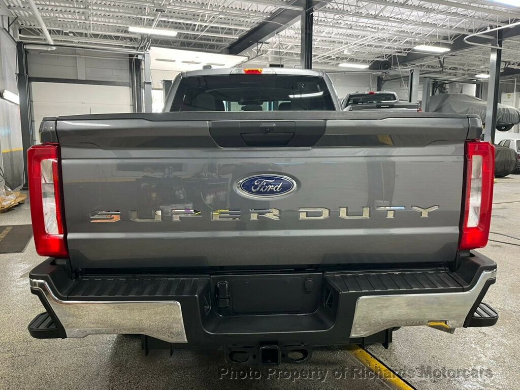 Used 2025 Ford F250 XLT w/ Snow Plow Prep Package AWD/4WD image 4
