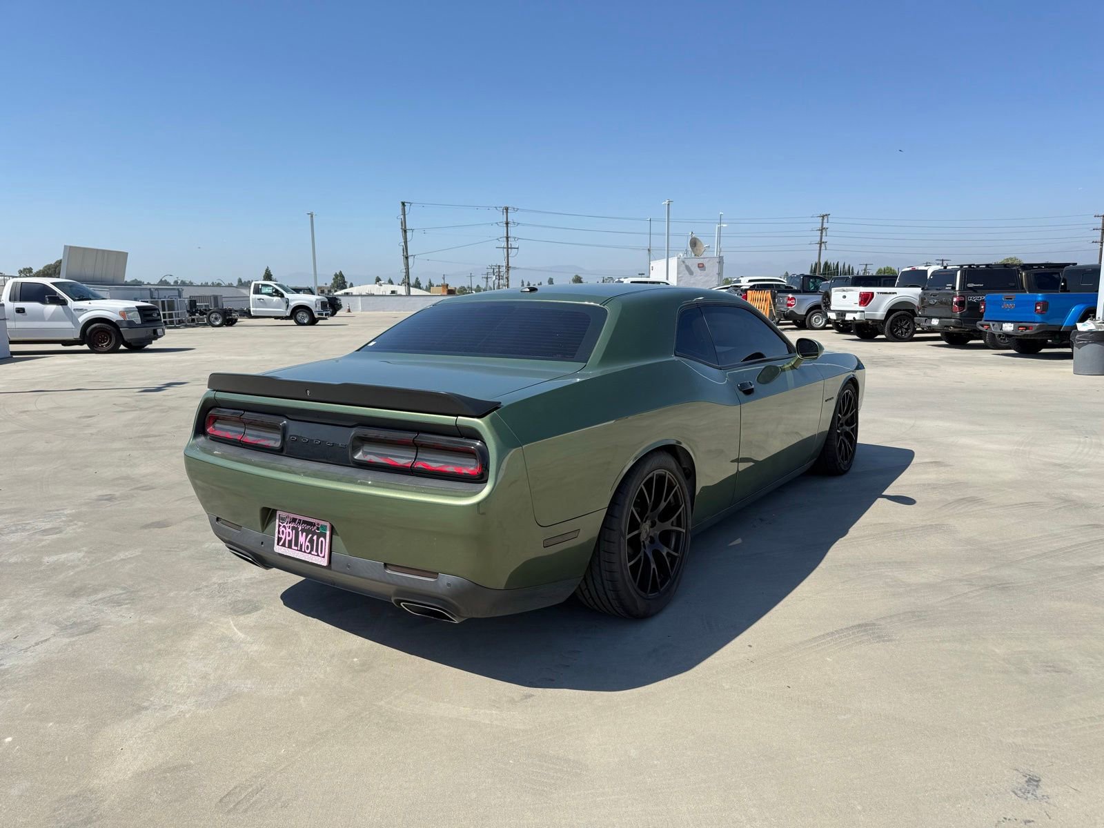 Used 2020 Dodge Challenger R/T w/ Blacktop Package RWD image 3