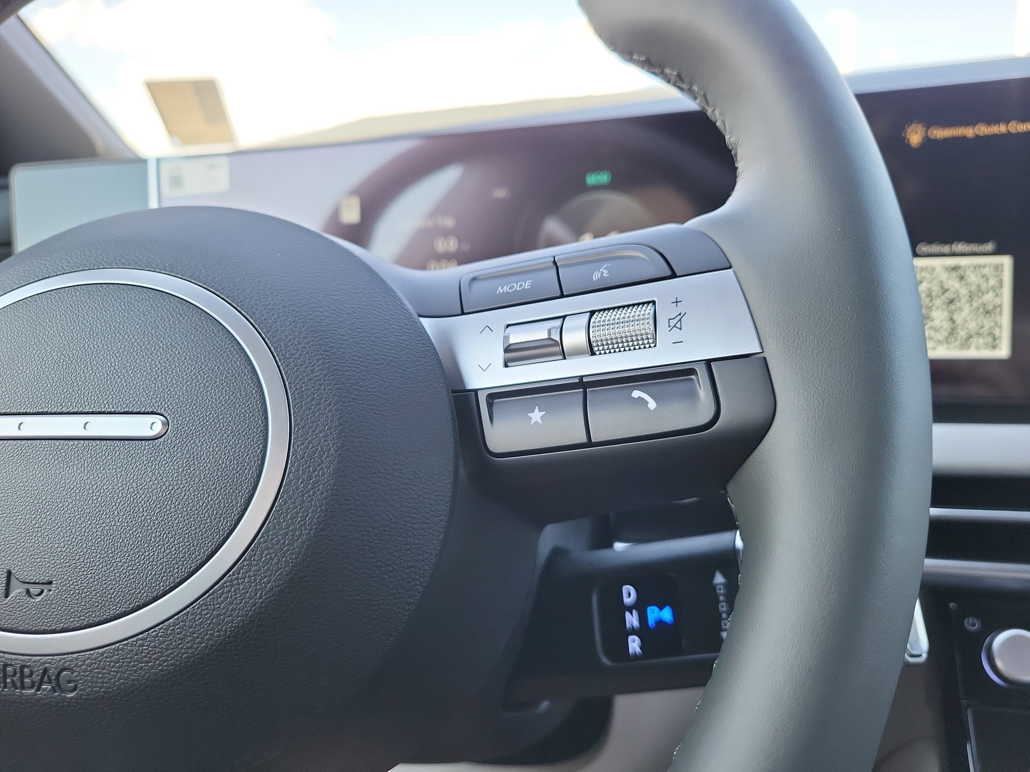 New 2025 Hyundai Tucson Limited image 18