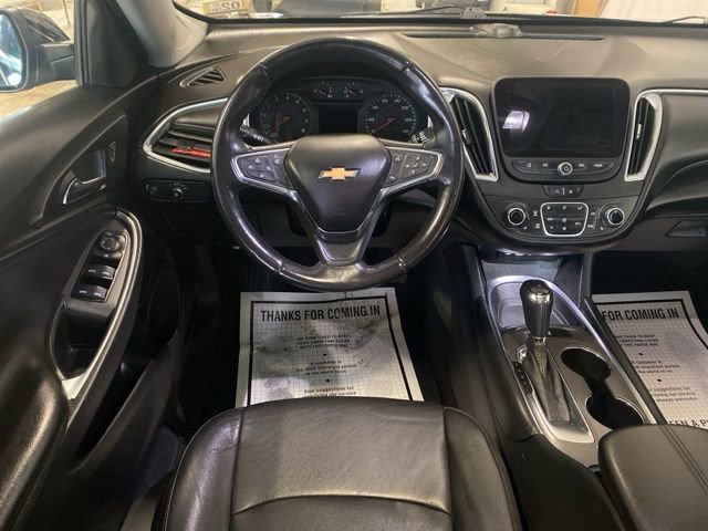 Used 2020 Chevrolet Malibu LT w/ Leather Package image 2