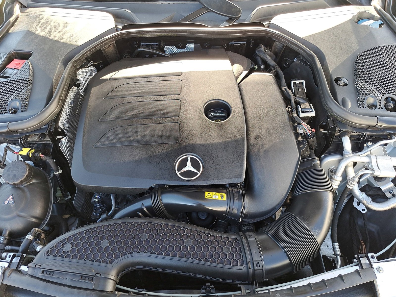 Used 2022 Mercedes-Benz E 350 Sedan w/ AMG Line Exterior image 34