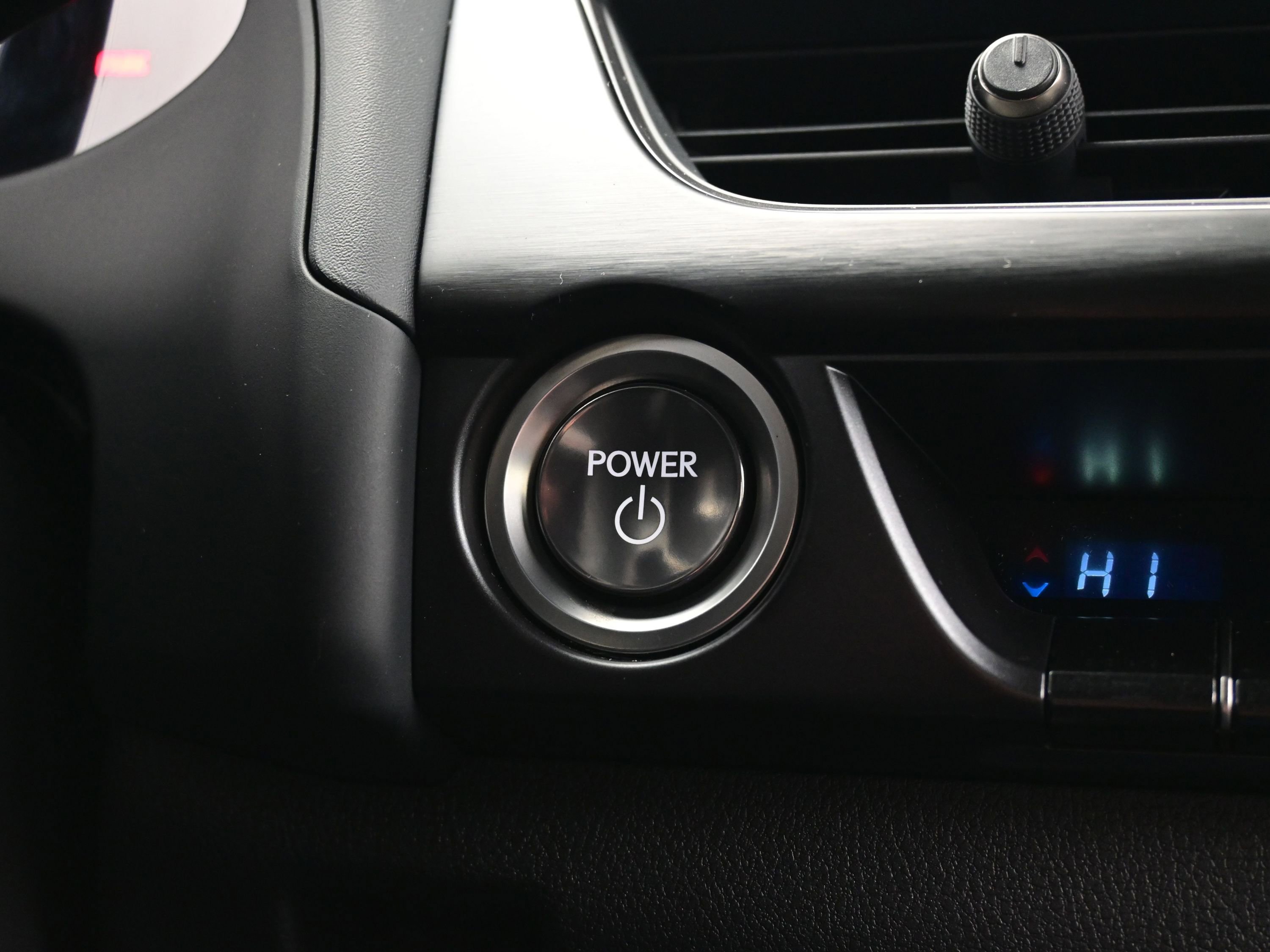 Used 2023 Lexus UX 250h F Sport image 25