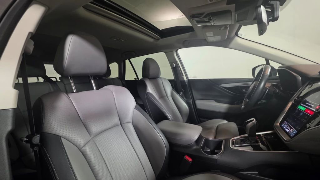 Used 2023 Subaru Outback Limited image 12