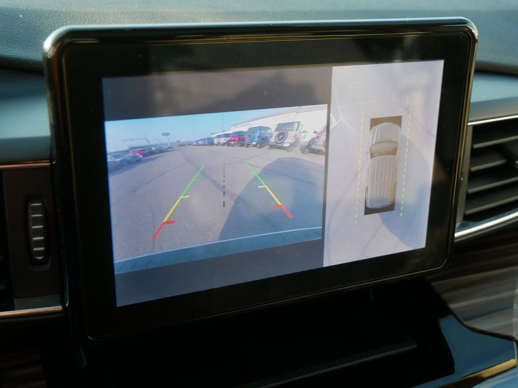 Used 2021 Ford Explorer Limited w/ Equipment Group 301A image 29