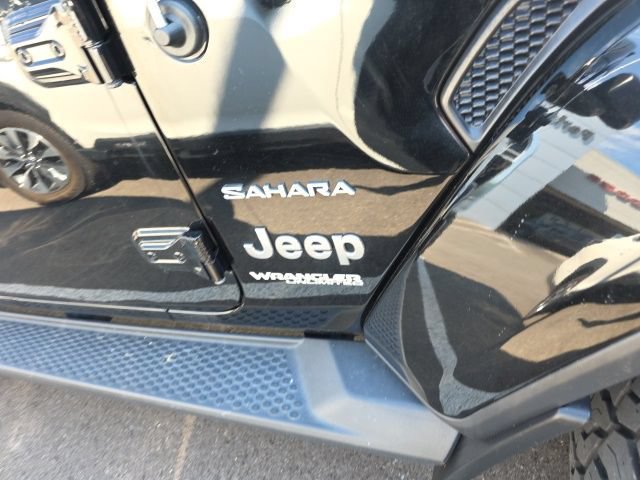 Used 2020 Jeep Wrangler Unlimited Sahara AWD/4WD image 6
