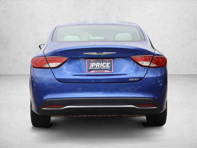 Used 2015 Chrysler 200 Limited FWD image 6