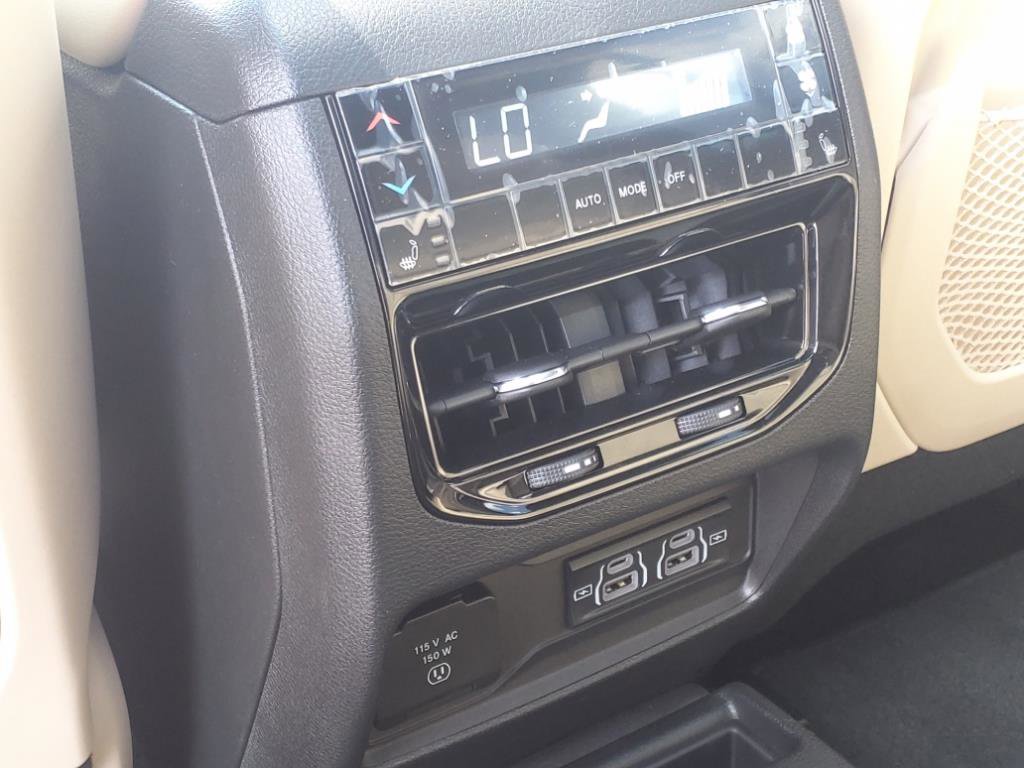 Used 2024 Jeep Grand Cherokee L Limited w/ Trailer Tow Package image 16