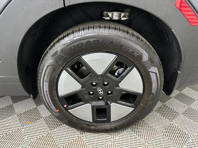 New 2026 Hyundai Santa Fe SE image 21