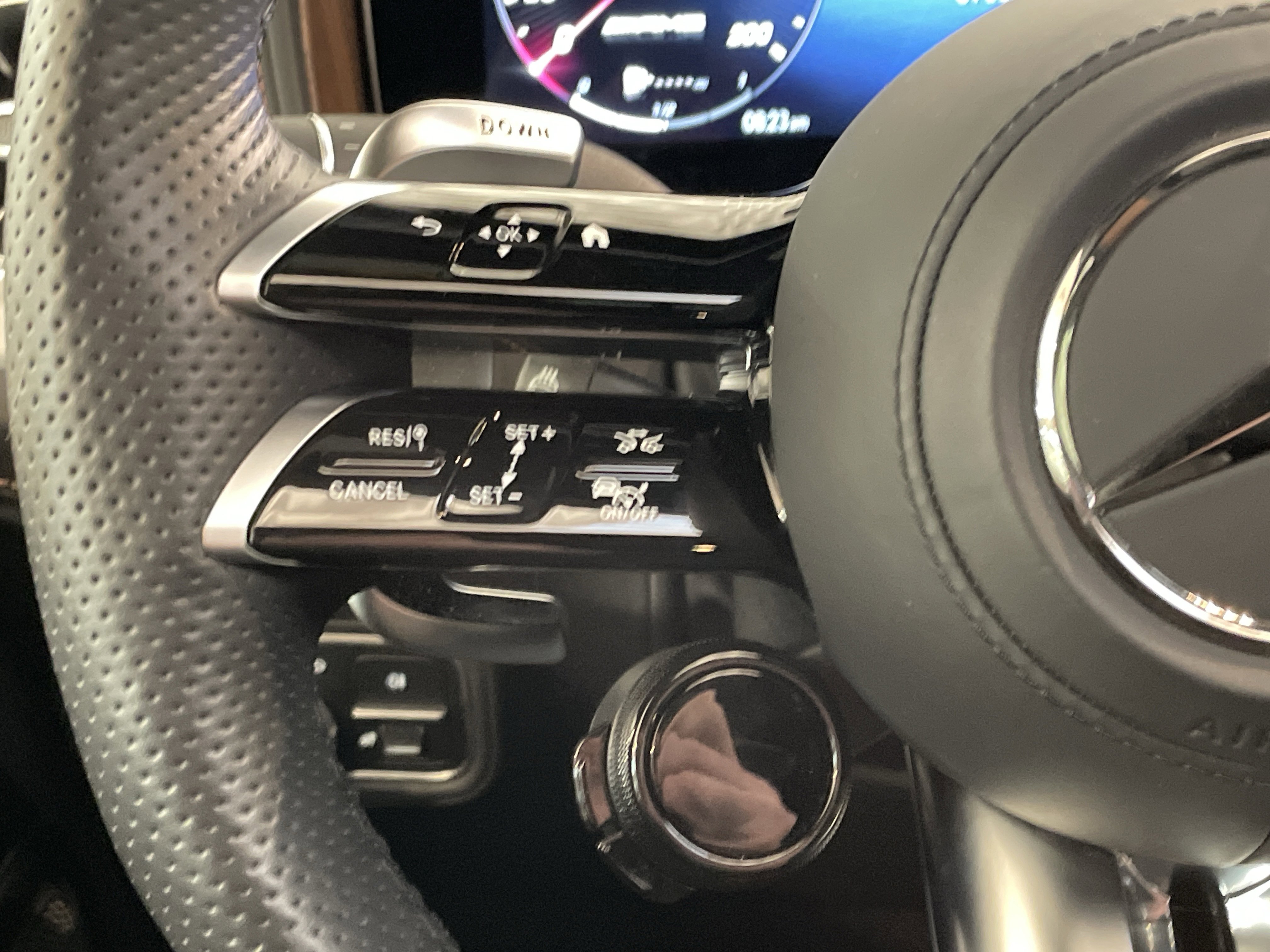 Certified 2025 Mercedes-Benz G 63 AMG 4MATIC image 25