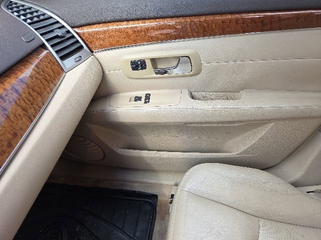 Used 2008 Cadillac SRX AWD w/ Utility Package image 12