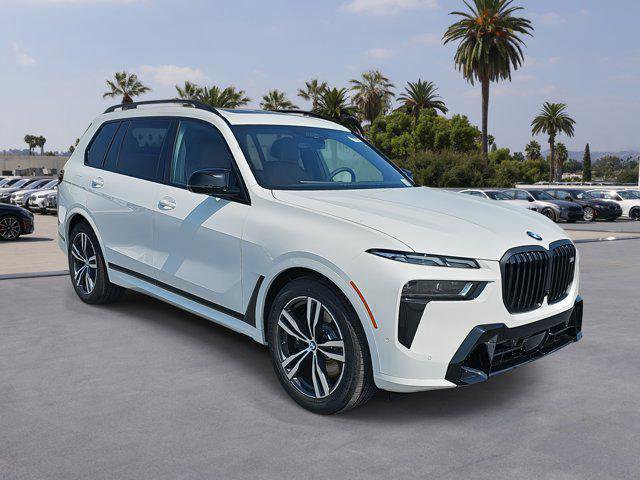 New 2026 BMW X7 M60i image 3