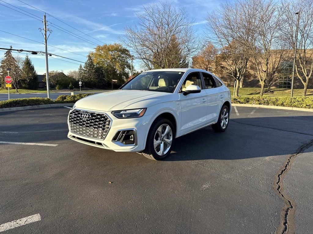 Used 2021 Audi Q5 2.0T Premium Plus w/ Premium Plus Package image 3