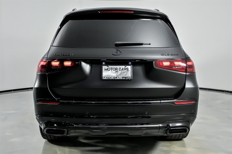 Used 2024 Mercedes-Benz Maybach GLS 600 4MATIC image 11