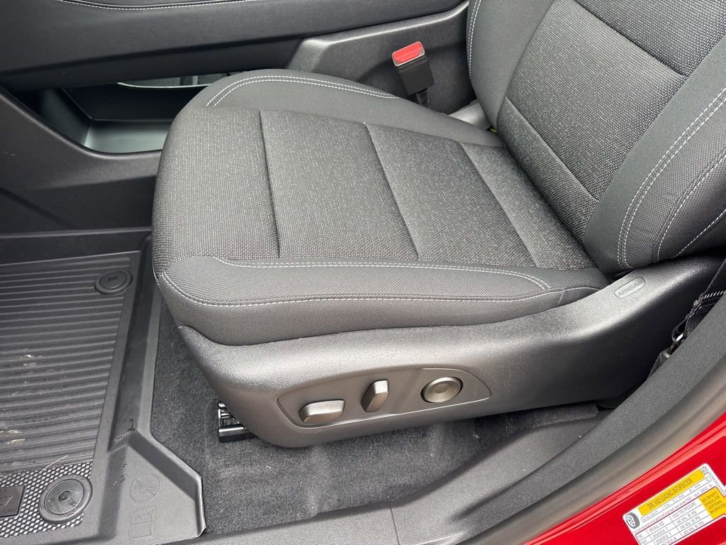 New 2026 Chevrolet Traverse LT w/ Driver Confidence Package image 14