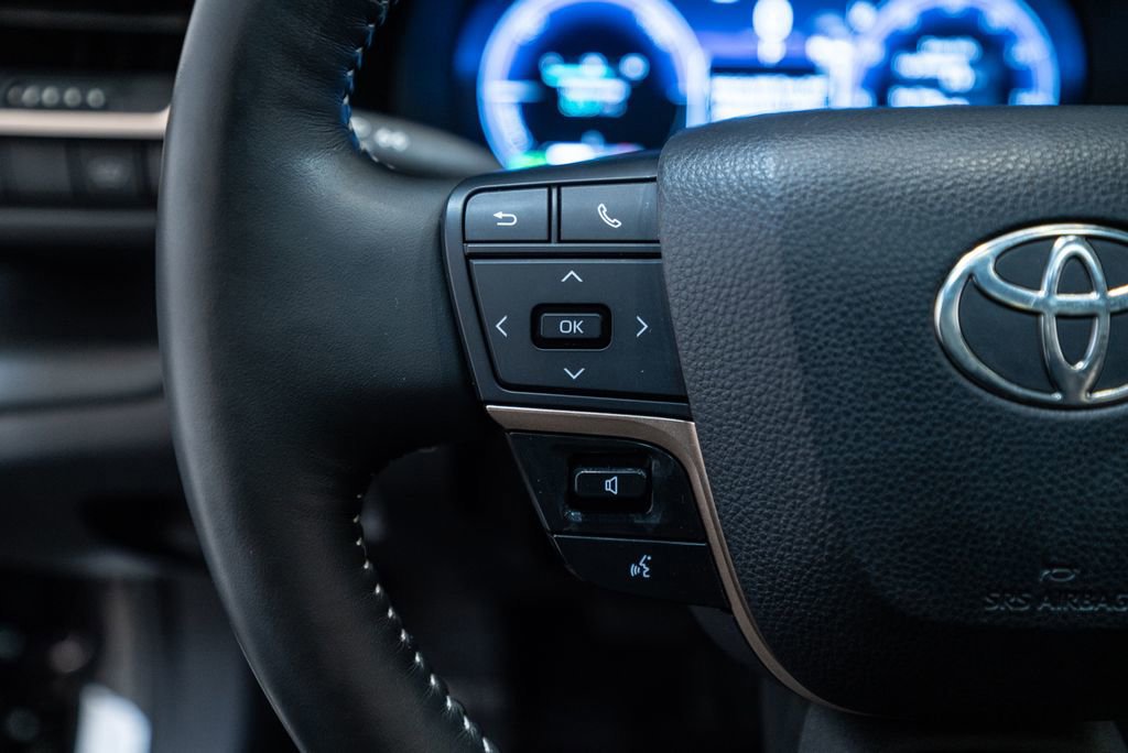 Certified 2024 Toyota Crown Limited image 18