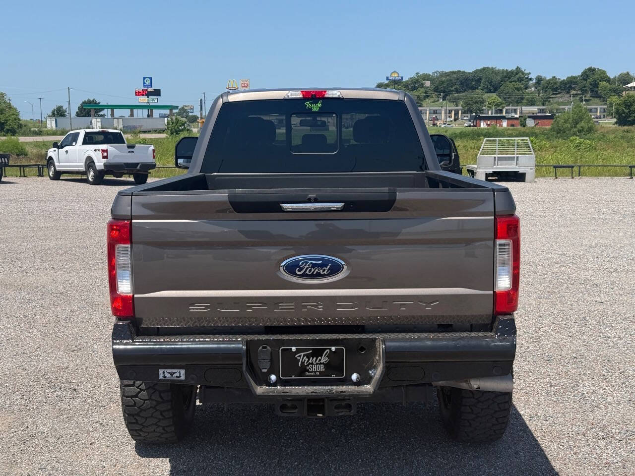 Used 2019 Ford F350 Lariat w/ Lariat Value Package AWD/4WD image 6