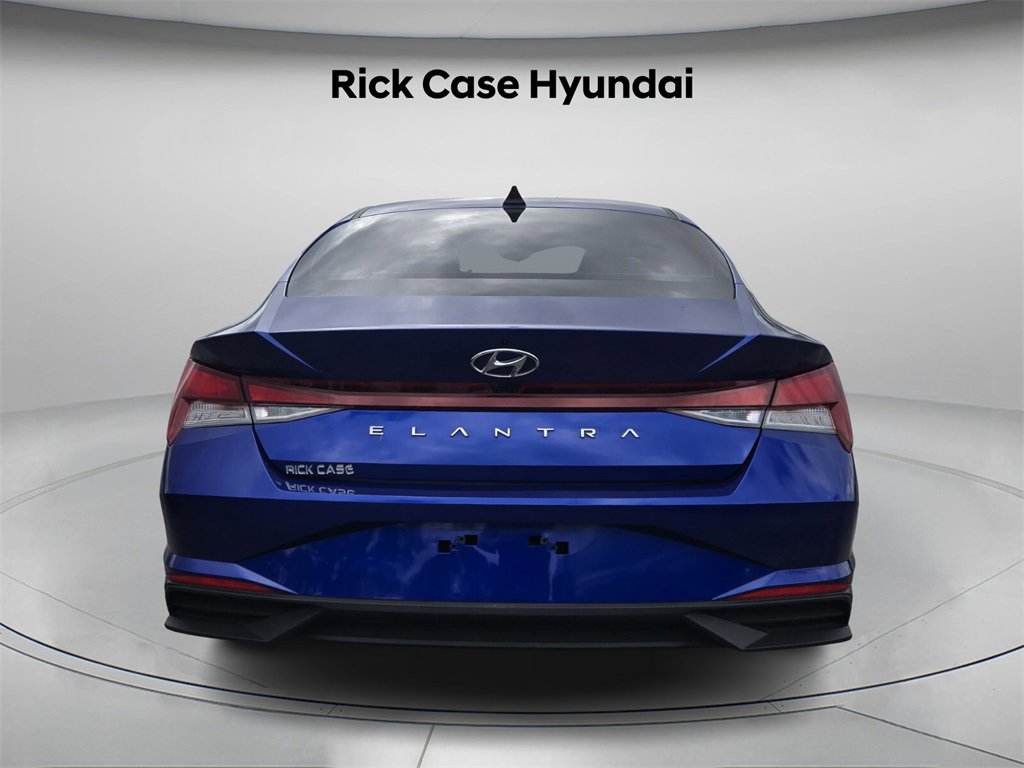 Certified 2023 Hyundai Elantra SEL image 6