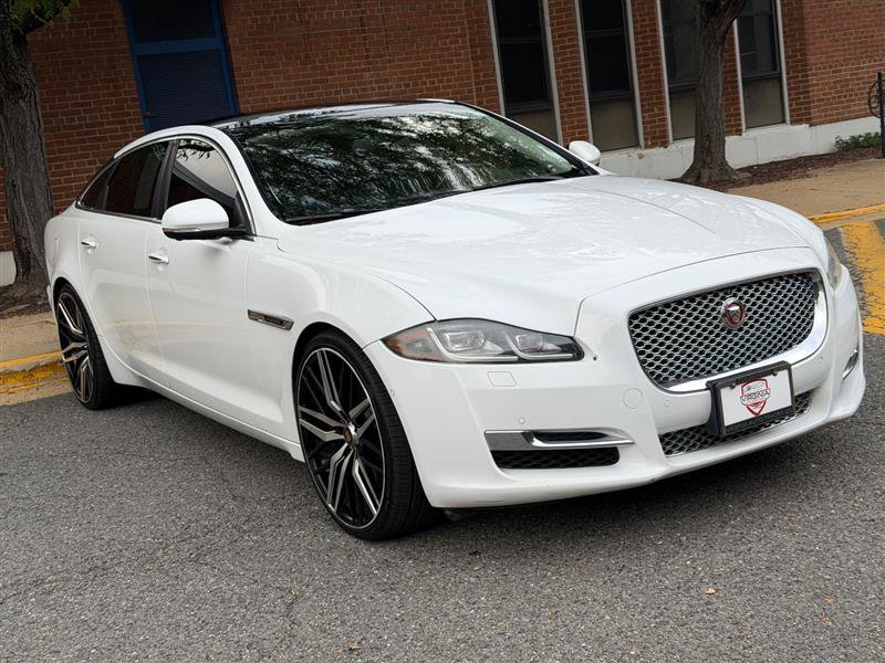 Used 2016 Jaguar XJ L Supercharged RWD image 5