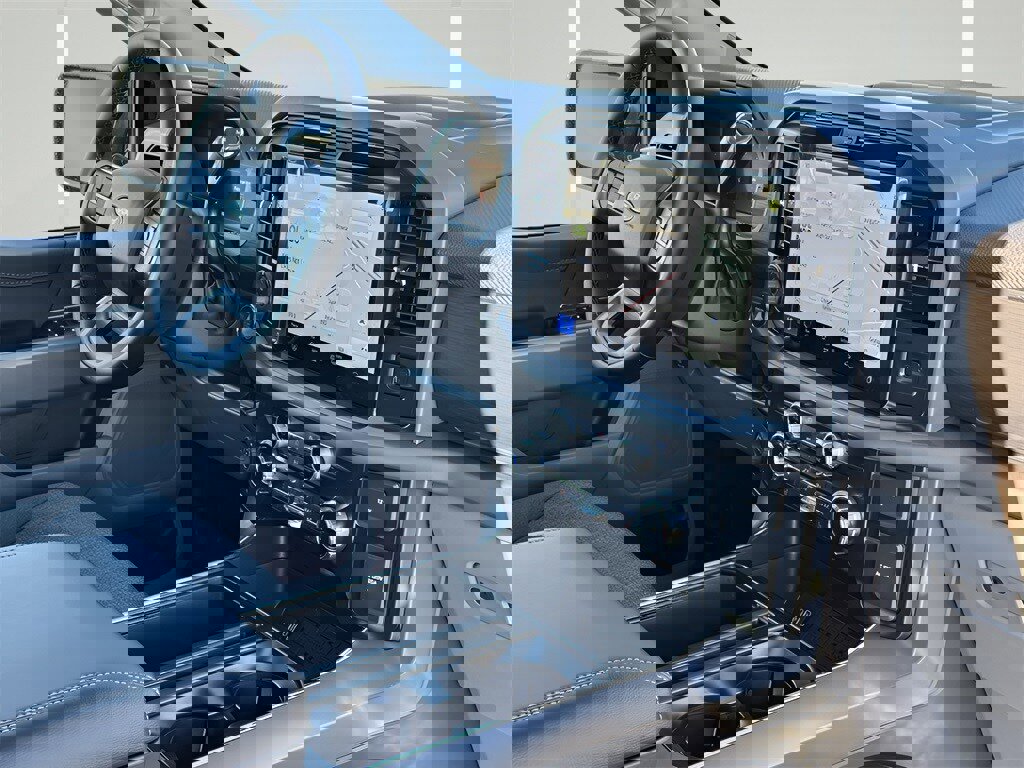 New 2025 Ford F150 XLT w/ Equipment Group 302A MID image 6