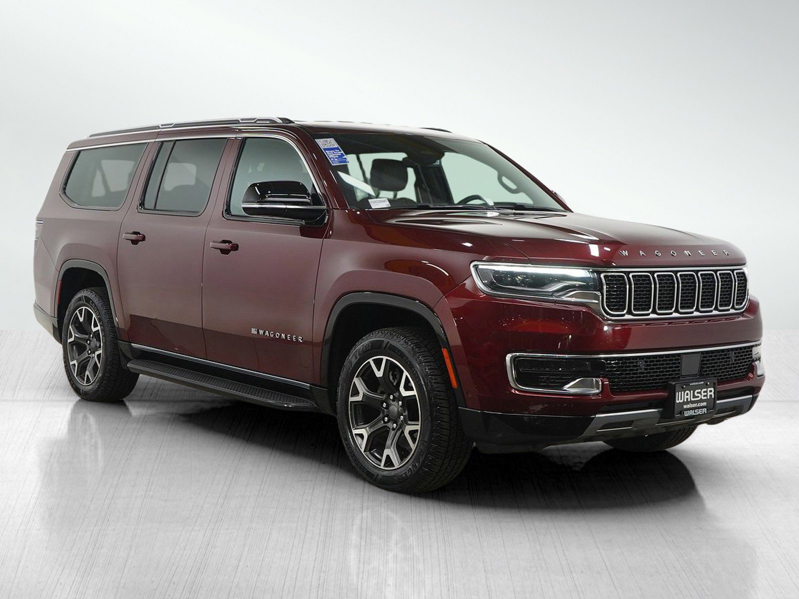 Used 2024 Jeep Wagoneer L Series III w/ Flexible Seating Group image 8